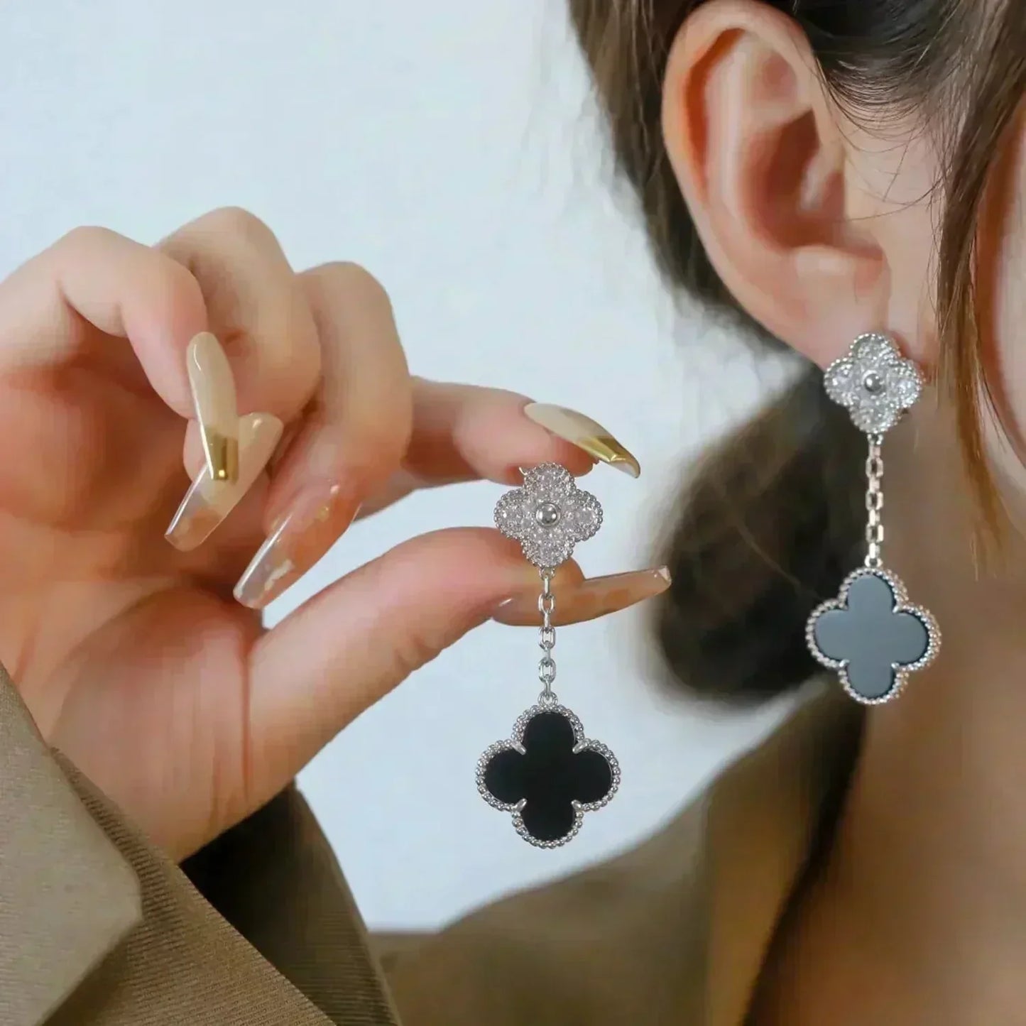 [Mystic]CLOVER 2 MOTIFS  DIAMOND ONYX EARRINGS SILVER