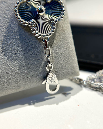 [Mystic] CLOVER 5 MOTIF LASER BRACELET COLLECTION