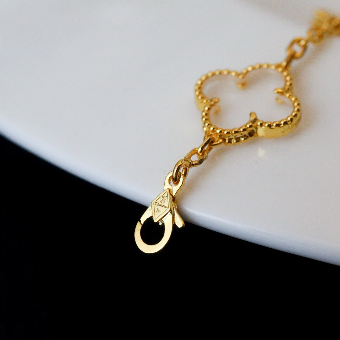 [Mystic]CLOVER 5 MOTIF ROCK CRYSTAL BRACELET