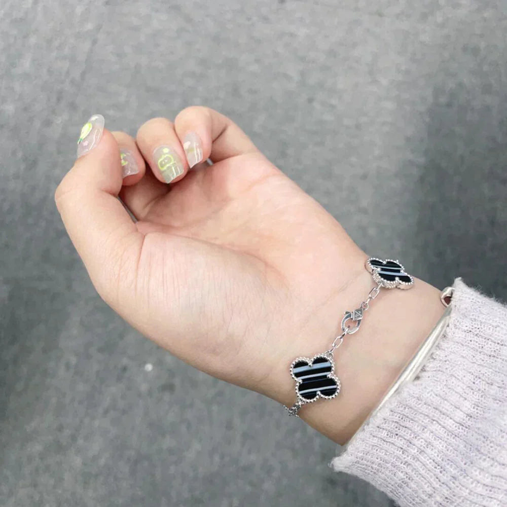 [Mystic] CLOVER 5 MOTIF PULSAR STONE BRACELET COLLECTION