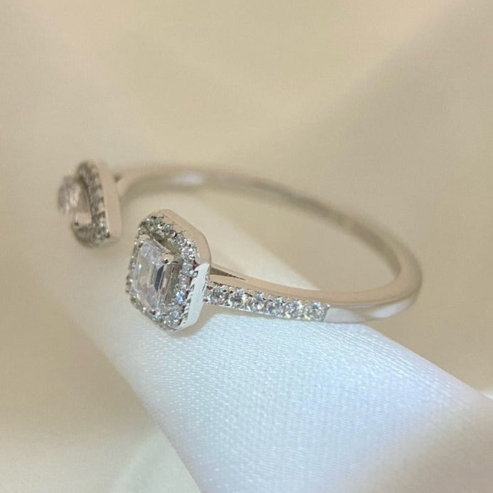 [Mysitc ] MY TWIN TOI & MOI SILVER DIAMOND RING