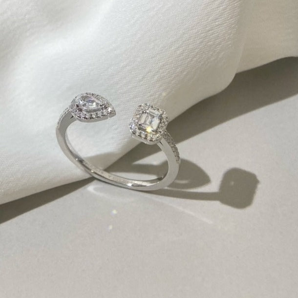 [Mysitc ] MY TWIN TOI & MOI SILVER DIAMOND RING