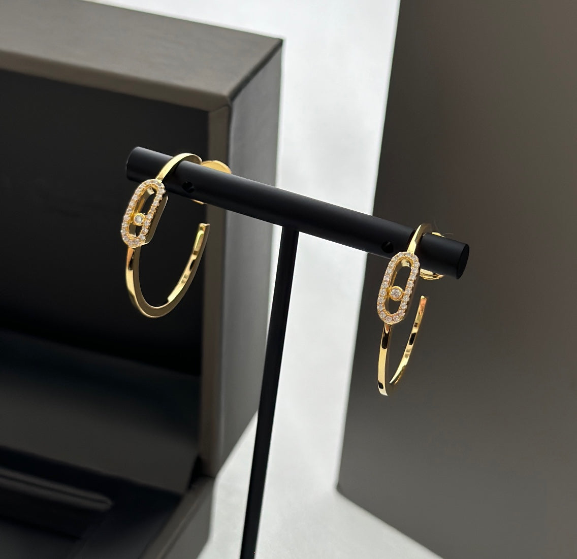 [Mysitc ] CREOLES MOVE UNO PM DIAMOND EARRINGS