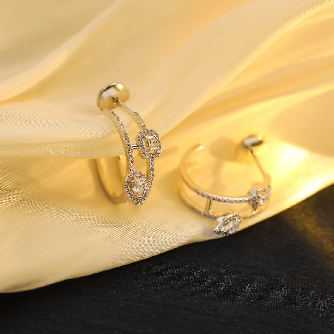 [Mysitc ] CREOLES MY TWIN 2 RANGS SILVER DIAMOND EARRINGS