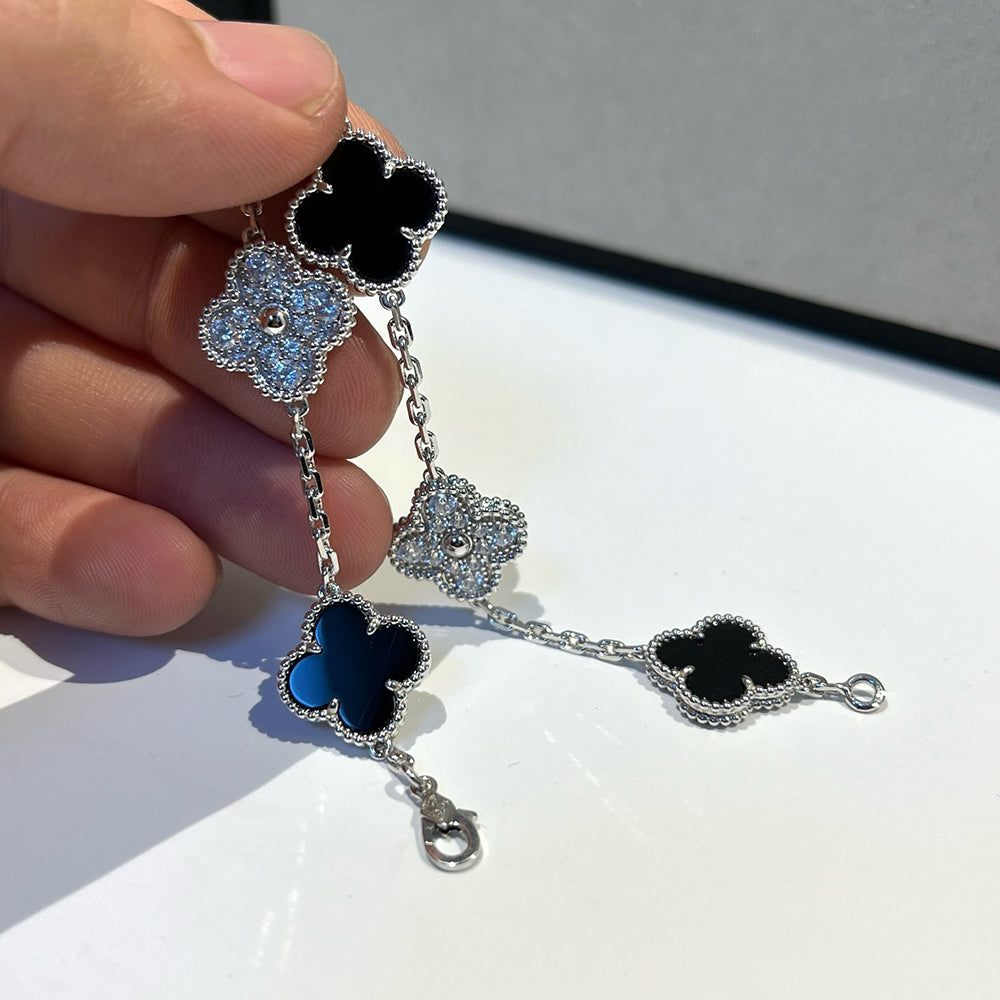 [Mystic] CLOVER 5 MOTIF ONYXS BRACELET COLLECTION
