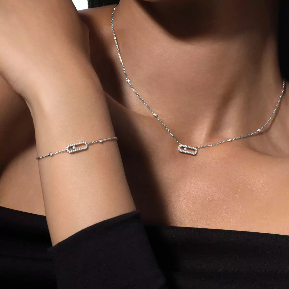 [Mysitc ] Move Uno Necklace