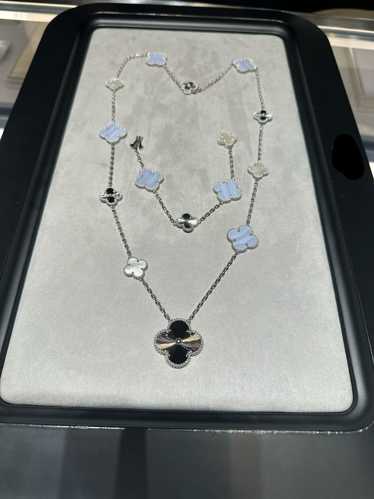 [Mystic] 25 NEW CLOVER 15 MOTIFS PURPLE CHALCEDONY